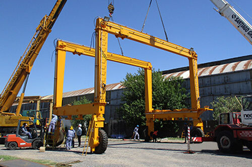 Mobile Straddle Carrier