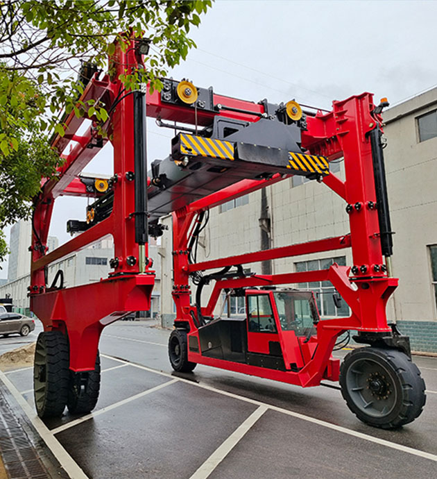 container-straddle-carrier-feature-huadelift