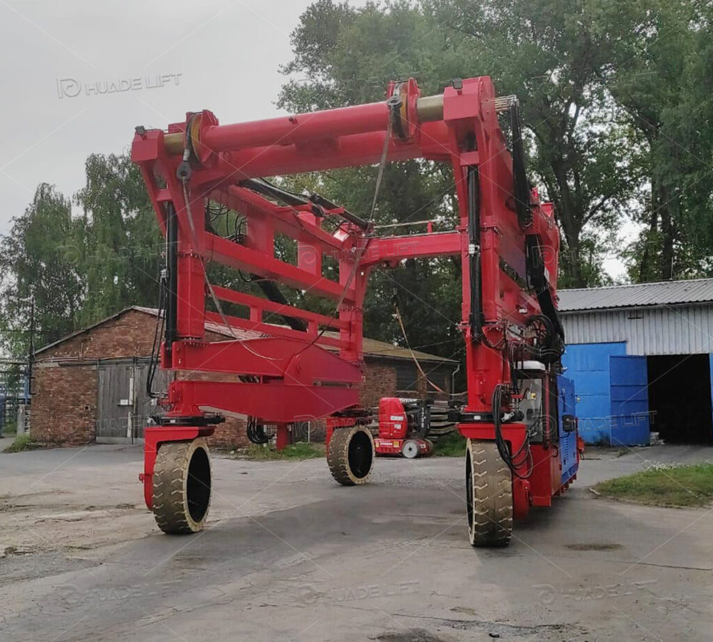 60T Straddle Carrier