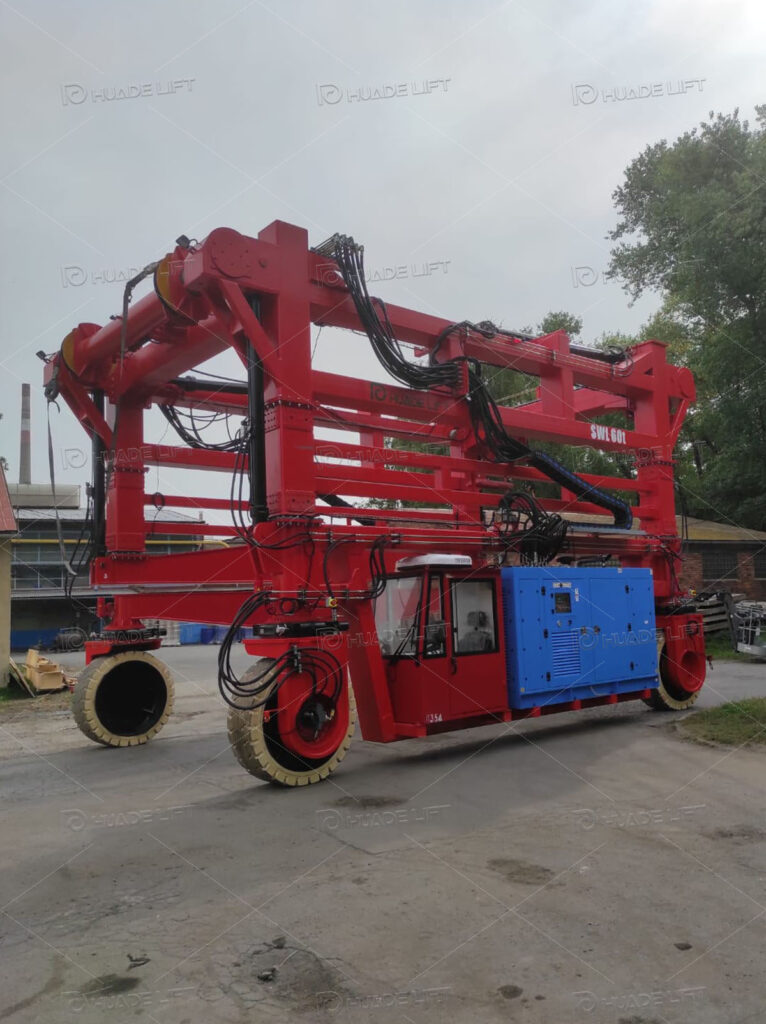 60T Straddle Carrier