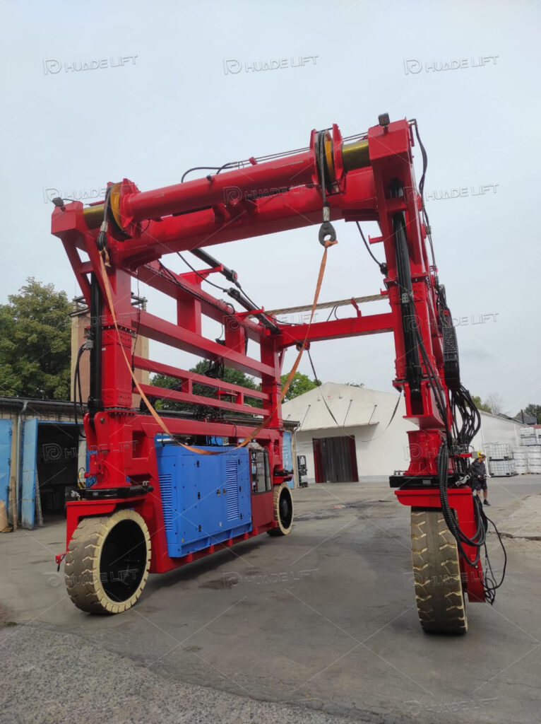 60T Straddle Carrier